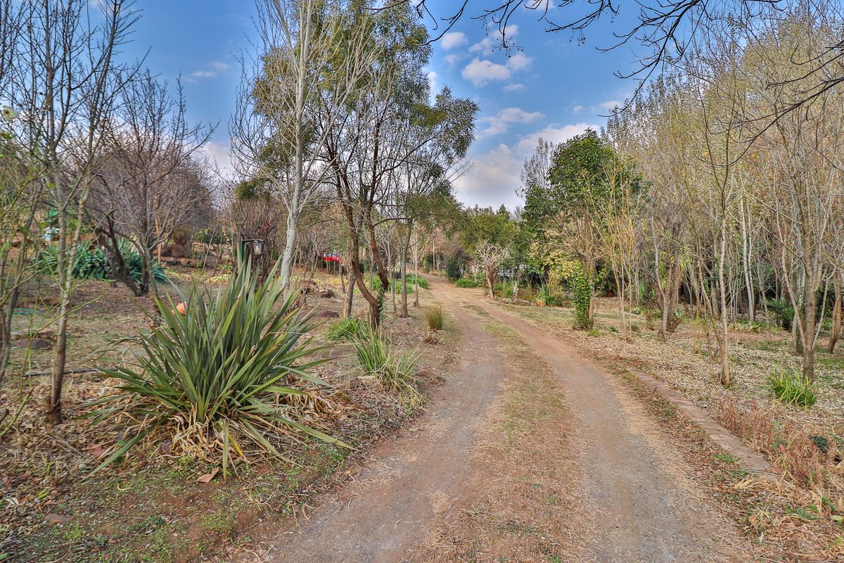 Three Tenanted Cottages + Room for More Income - Photo 3