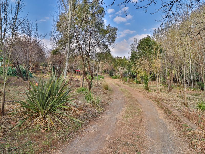 Three Tenanted Cottages + Room for More Income - Photo 3