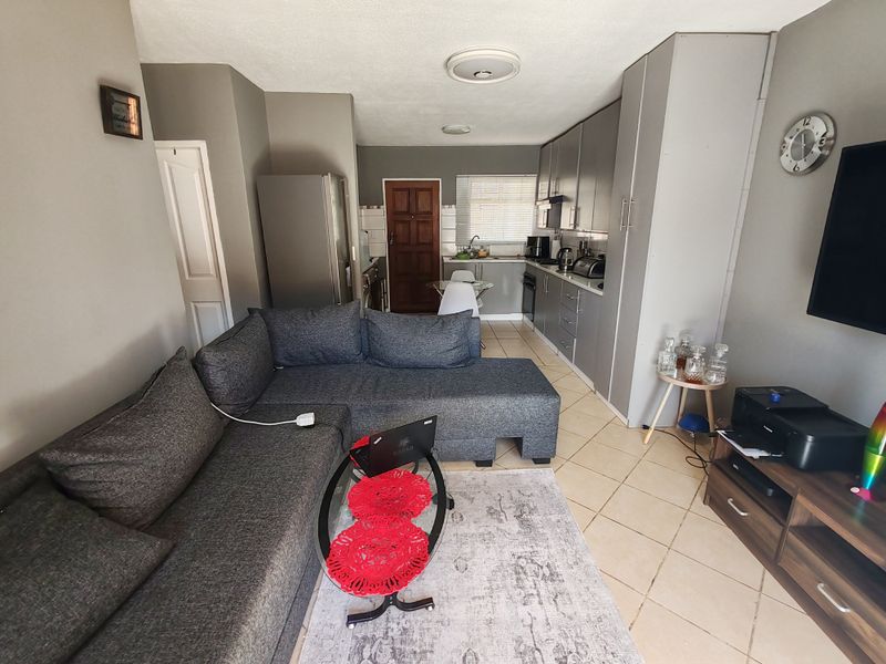 Modern Ground Floor 2-Bedroom Unit in Wonderpark Estate – Perfect Location & Lifestyle! - Photo 3