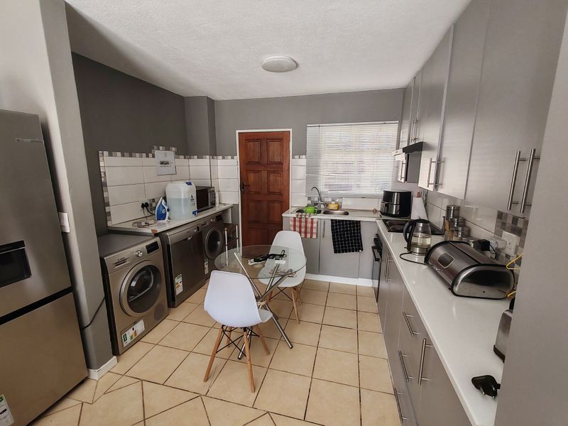 Modern Ground Floor 2-Bedroom Unit in Wonderpark Estate – Perfect Location & Lifestyle! - Photo 4