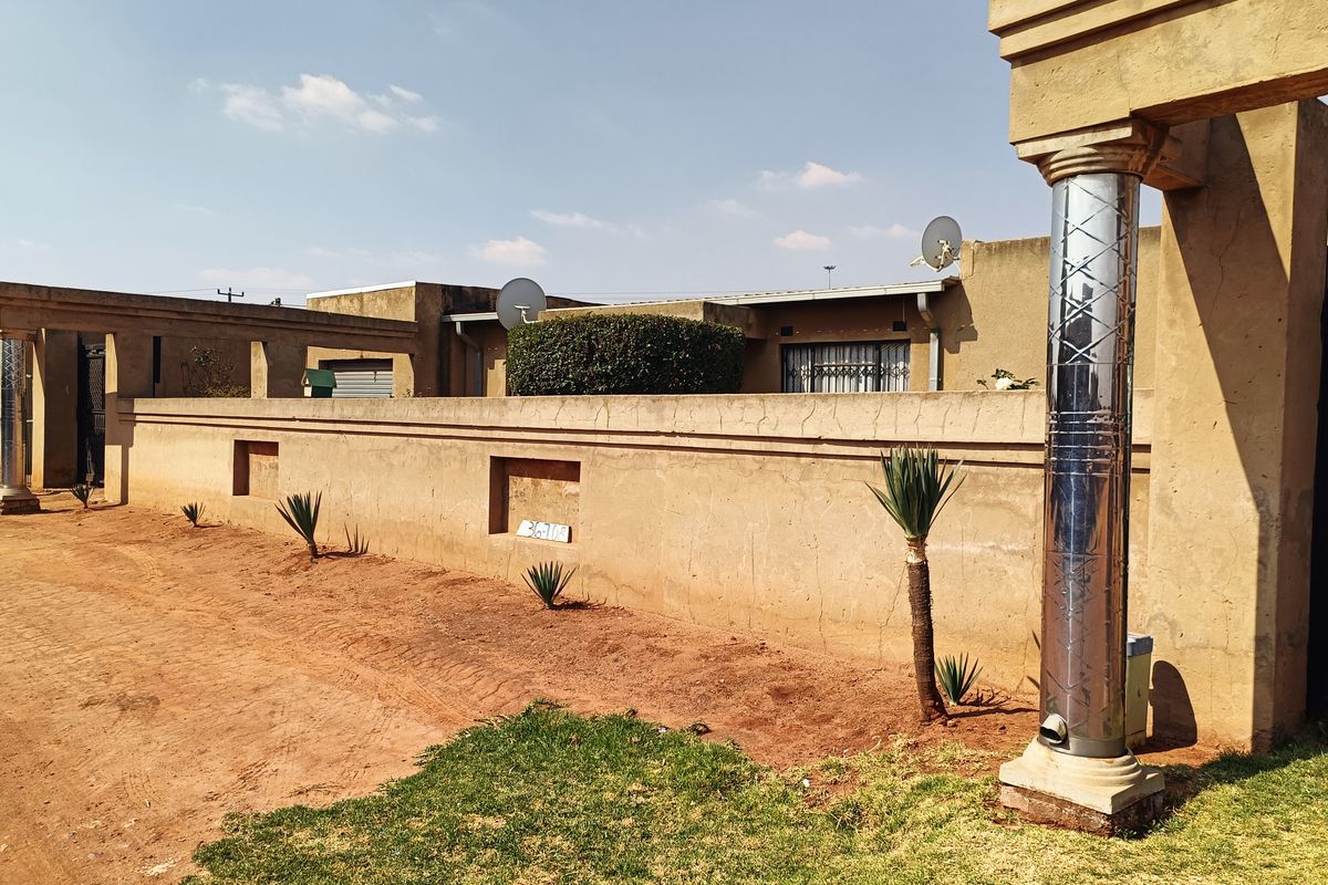 Welcome to stunning  family house - Photo 3