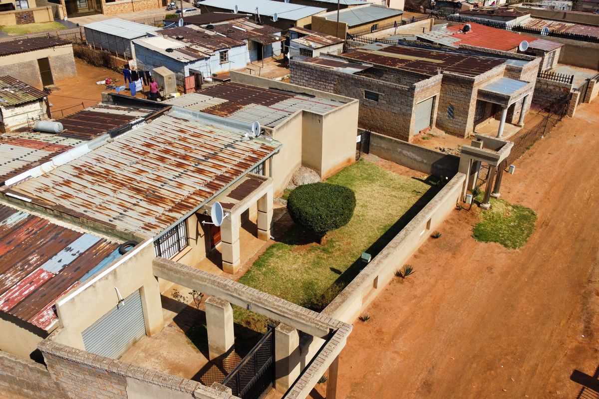 Welcome to stunning  family house - Photo 2