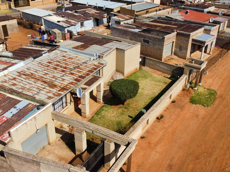 Welcome to stunning  family house - Photo 2