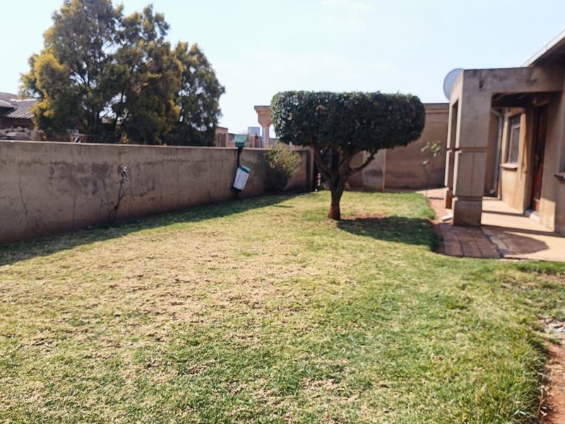 Welcome to stunning  family house - Photo 5