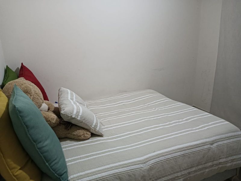 Stylish 3-Bedroom Home  in a secure complex - Photo 9