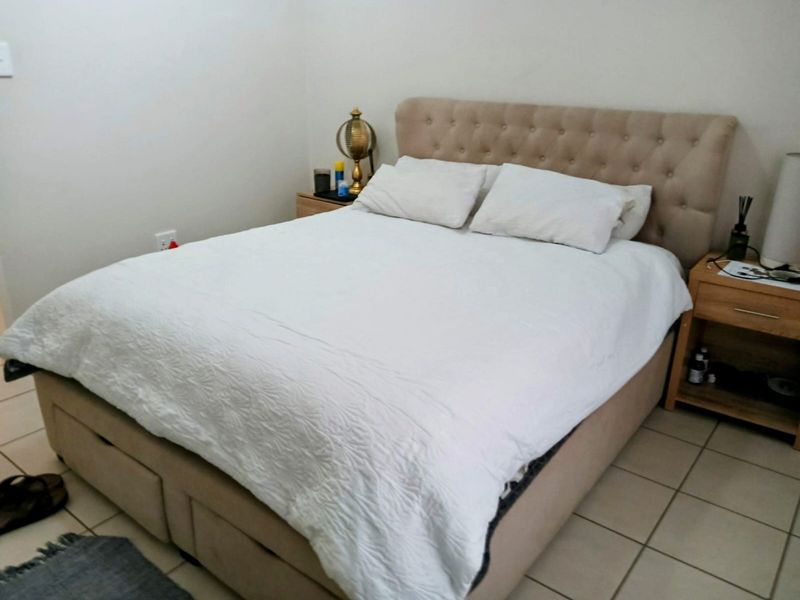 Stylish 3-Bedroom Home  in a secure complex - Photo 7