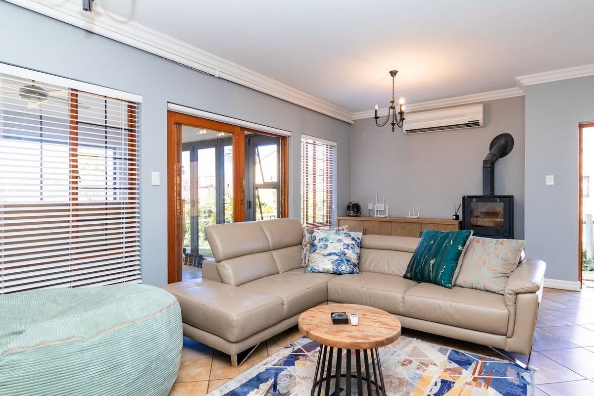 Your Safe Haven in The Coves Lifestyle Estate - Photo 4