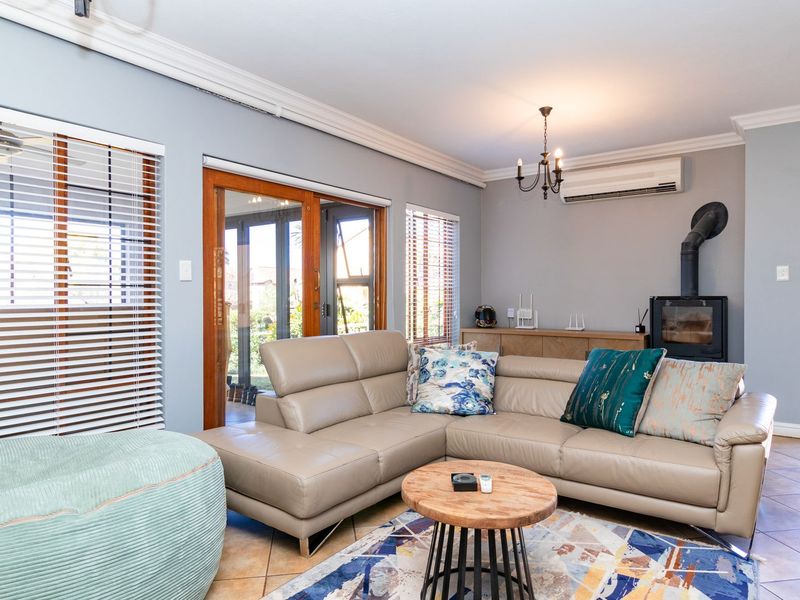 Your Safe Haven in The Coves Lifestyle Estate - Photo 4