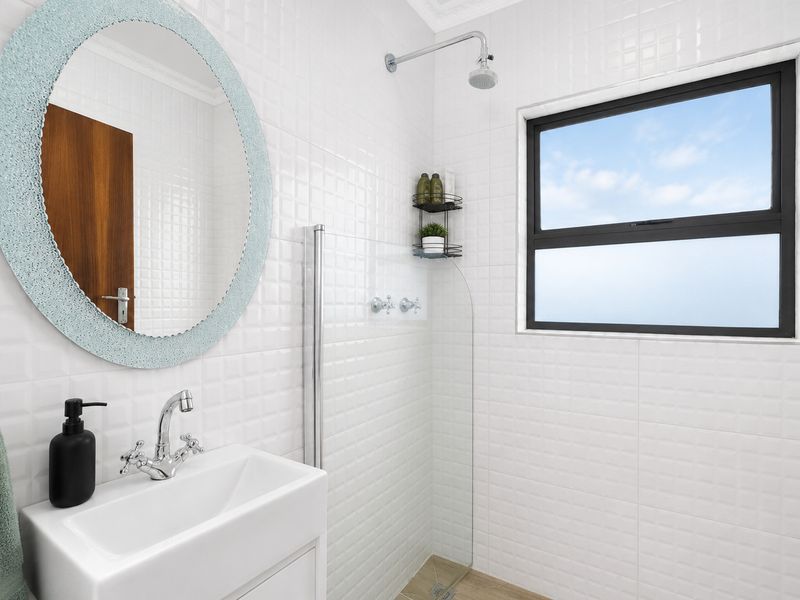 Secure and Stylish Gem in a Beautifully Maintained Complex - Photo 10