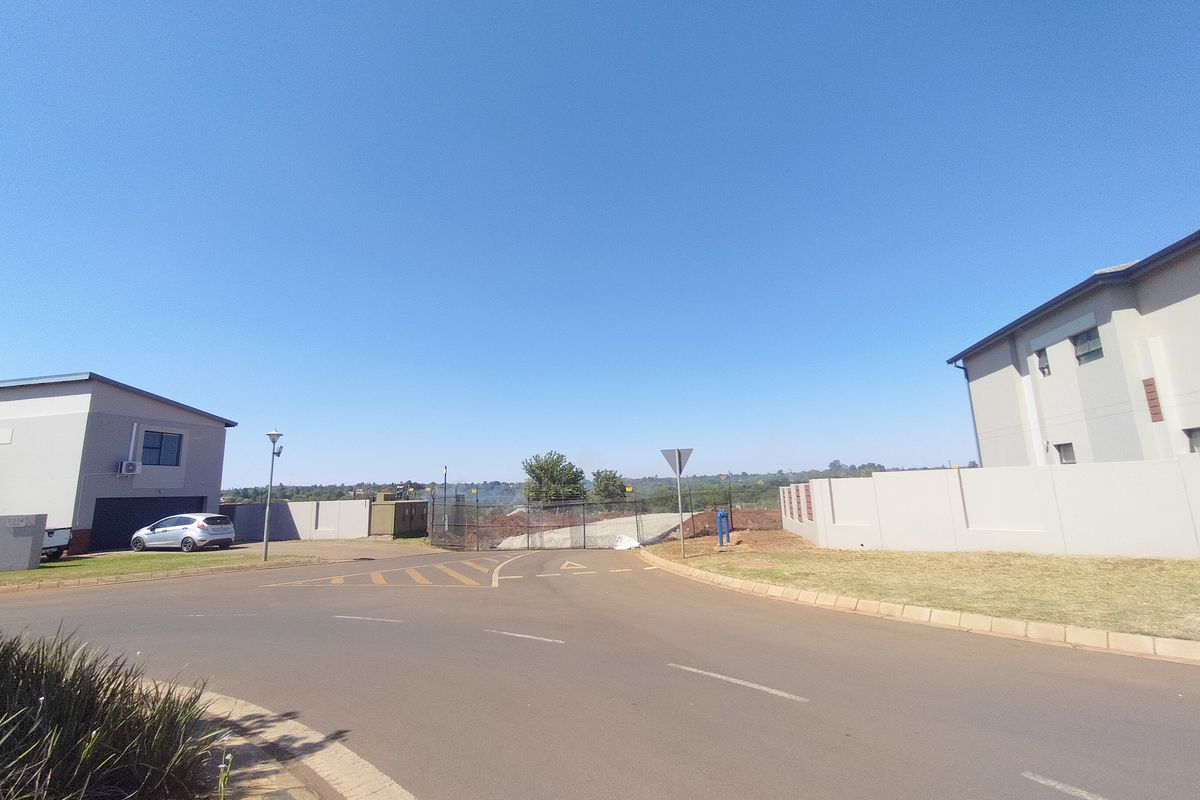 Vacant land for sale in Du Vin Estate, Raslouw, Centurion! - Photo 4