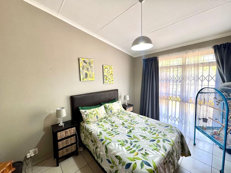 Modern Lock Up and Go Townhouse in Central Secunda, Ideal Location Near Schools - Photo 10