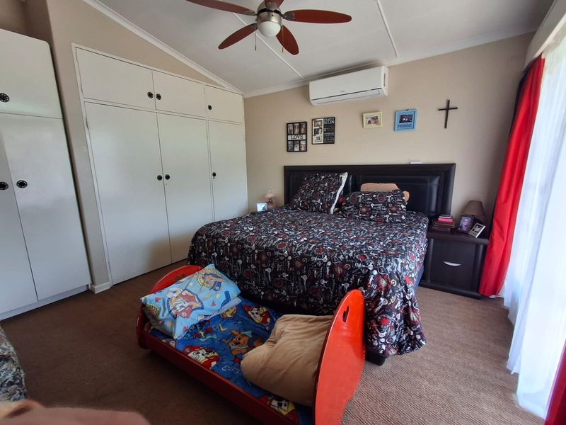 Tileba – Spacious 4-Bedroom Freehold Home with Flatlet - Photo 8