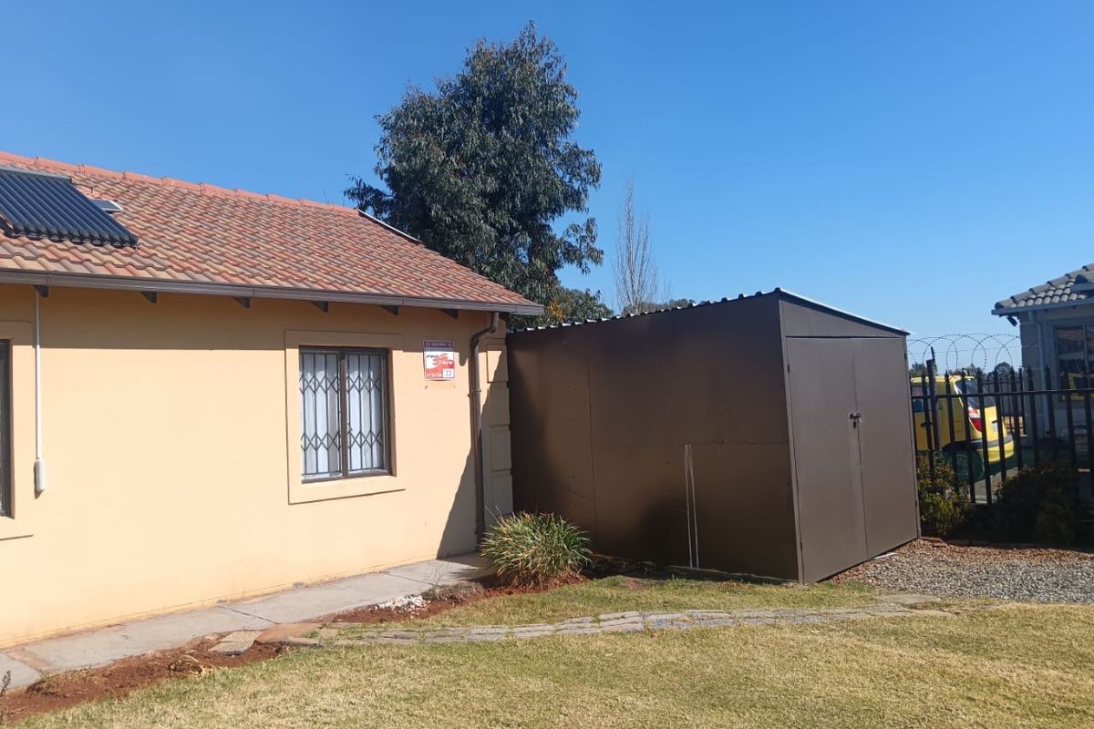 Family home - Photo 2