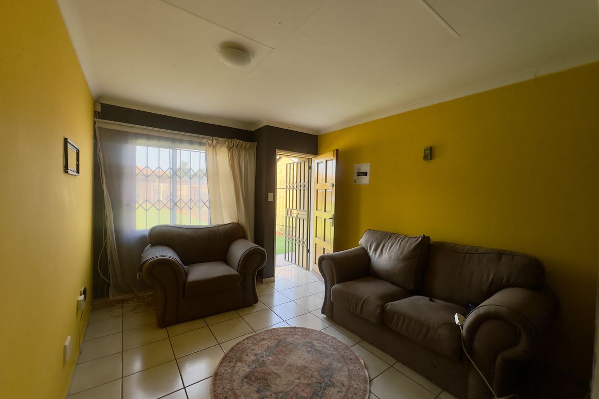 Family home - Photo 3