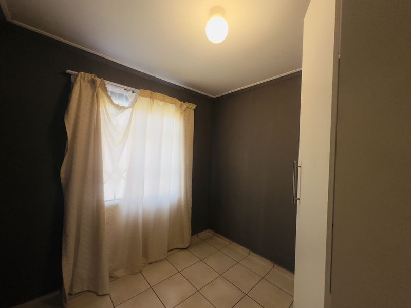 Family home - Photo 9