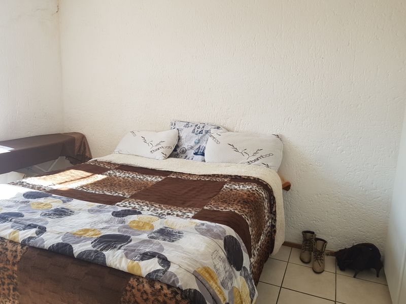 2 Bedroom Townhouse to rent in Mondeor - Photo 9