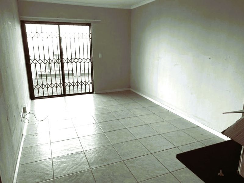 GROUND-FLOOR FLAT AVAILABLE TO RENT IN STONEWOOD COMPLEX, BRACKENFELL SOUTH - Photo 5
