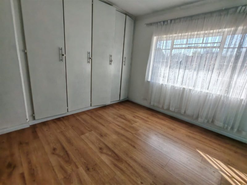 # Bedroom 2 Bathroom house for Sale in Vaalpark - Photo 7