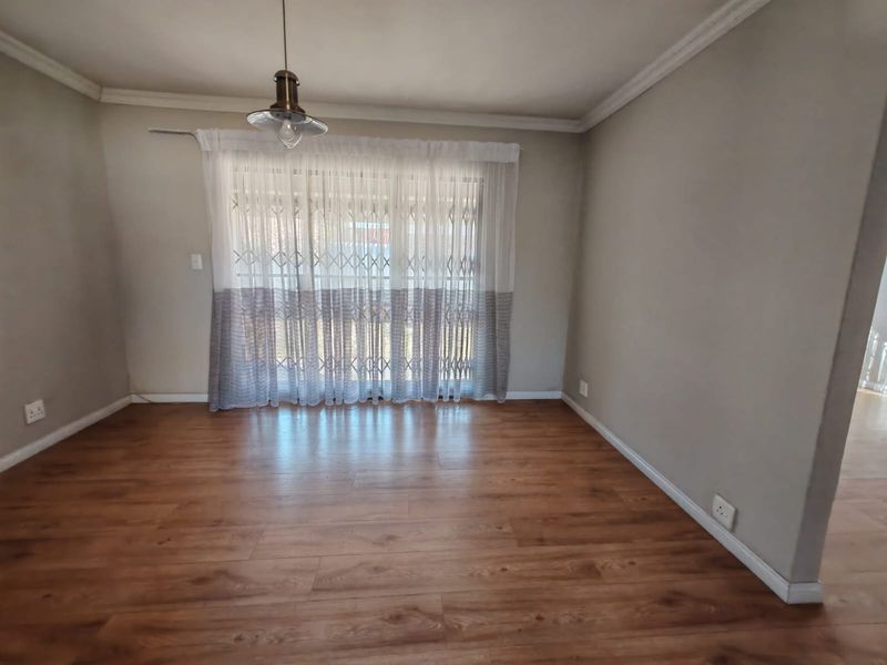 # Bedroom 2 Bathroom house for Sale in Vaalpark - Photo 6