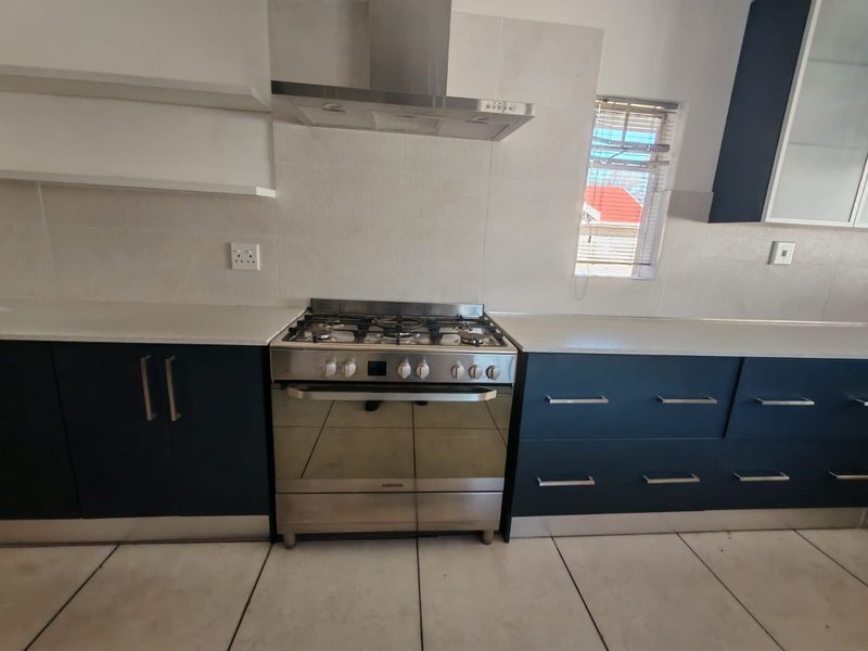 # Bedroom 2 Bathroom house for Sale in Vaalpark - Photo 3