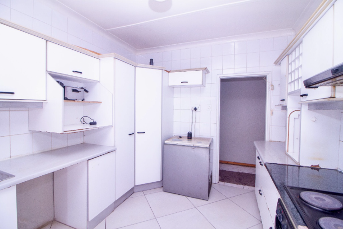 Prime and Secure Johannesburg Home with Bonus Cottage - Photo 3