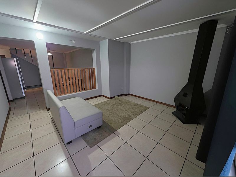 Comfortable Living with Potential - Photo 2