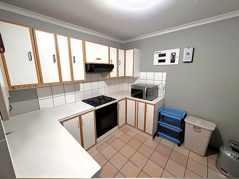 Comfortable Living with Potential - Photo 4