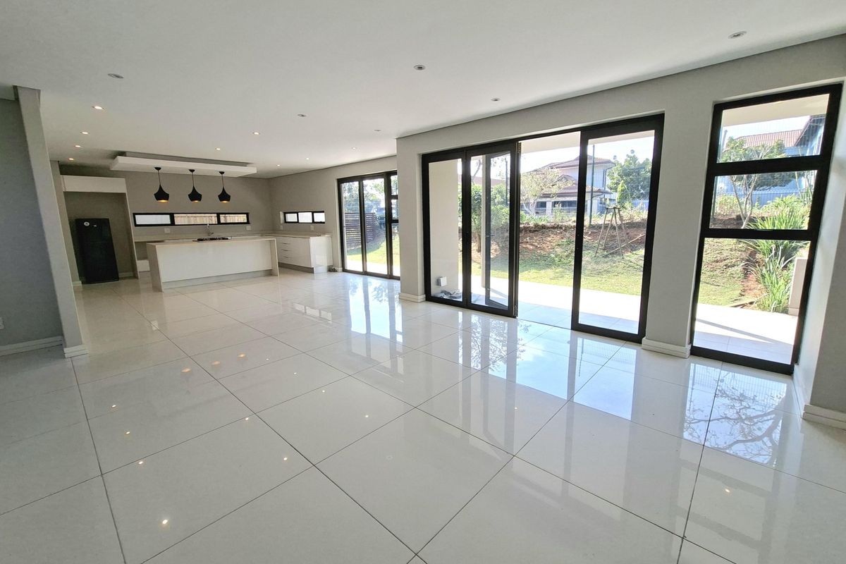 Ultra-Modern Luxury in Izinga Ridge - Photo 5