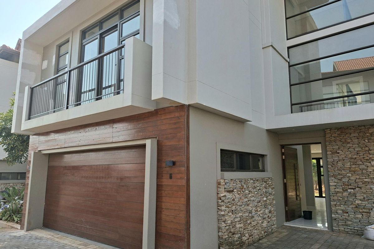 Ultra-Modern Luxury in Izinga Ridge - Photo 2