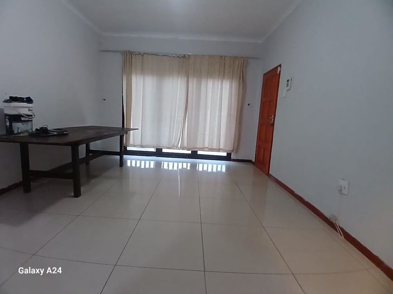 3-Bedroom Stand-Alone House in Riverwood Eco Estate - Photo 5