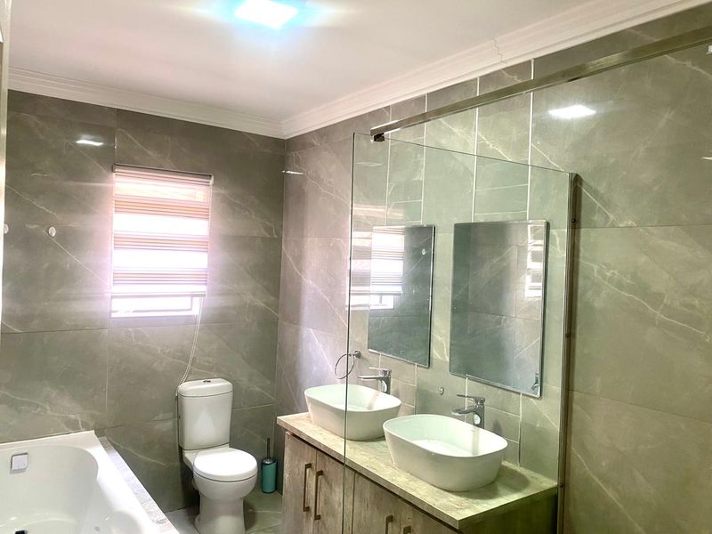 Charming Family Home in Prestigious Upper Estate - Photo 9