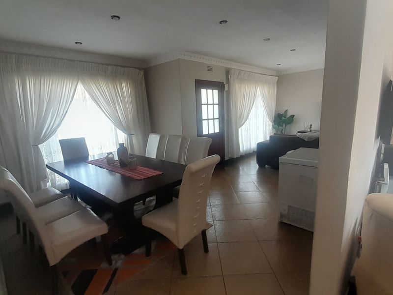 Modern 3-Bedroom Unit in Secure Sharon Park Complex - Photo 5