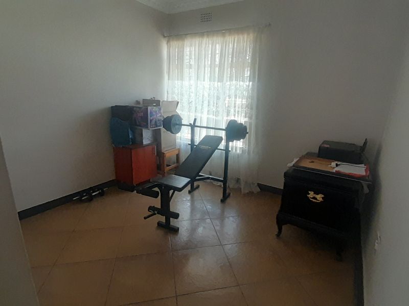 Modern 3-Bedroom Unit in Secure Sharon Park Complex - Photo 7