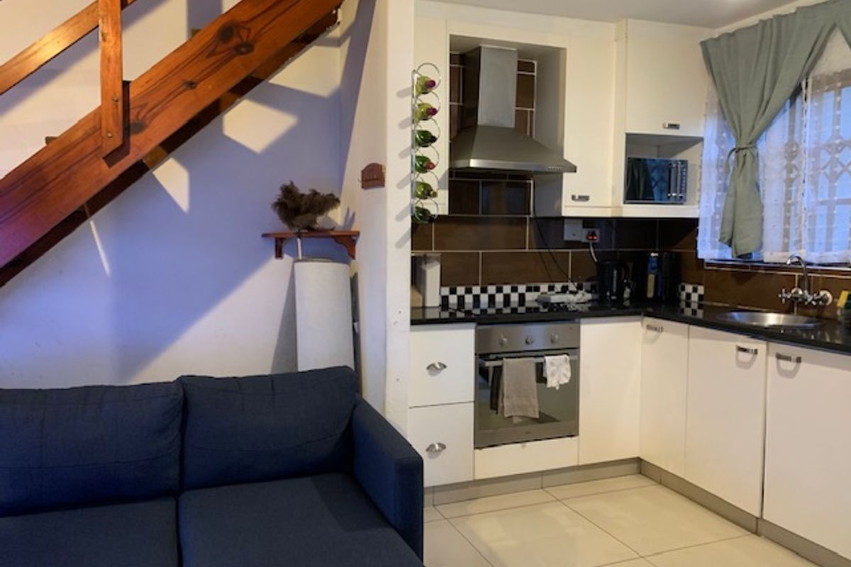 Pretty Unit with Private Garden and View - Photo 5