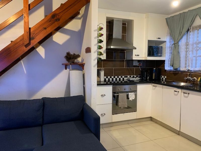 Pretty Unit with Private Garden and View - Photo 5
