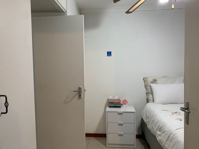 Pretty Unit with Private Garden and View - Photo 8