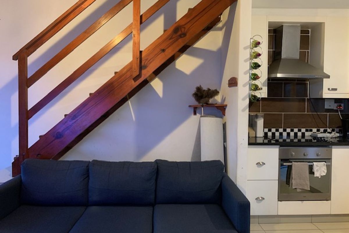 Pretty Unit with Private Garden and View - Photo 4