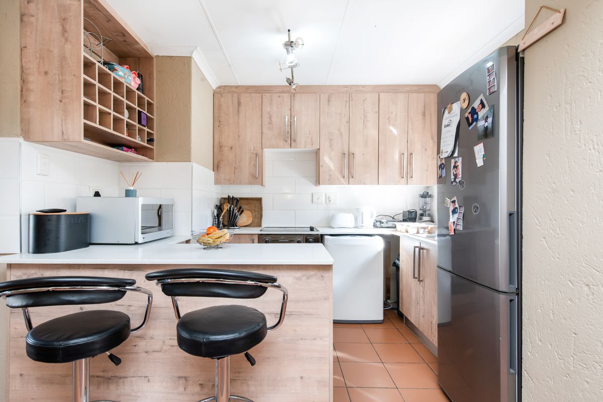 EXCLUSIVE SOLE MANDATE - Photo 2