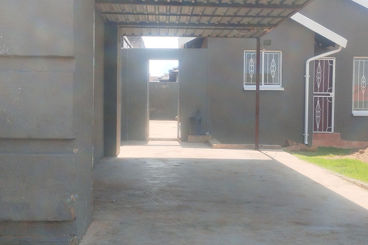 Stunning 2 bedroom house - Photo 2