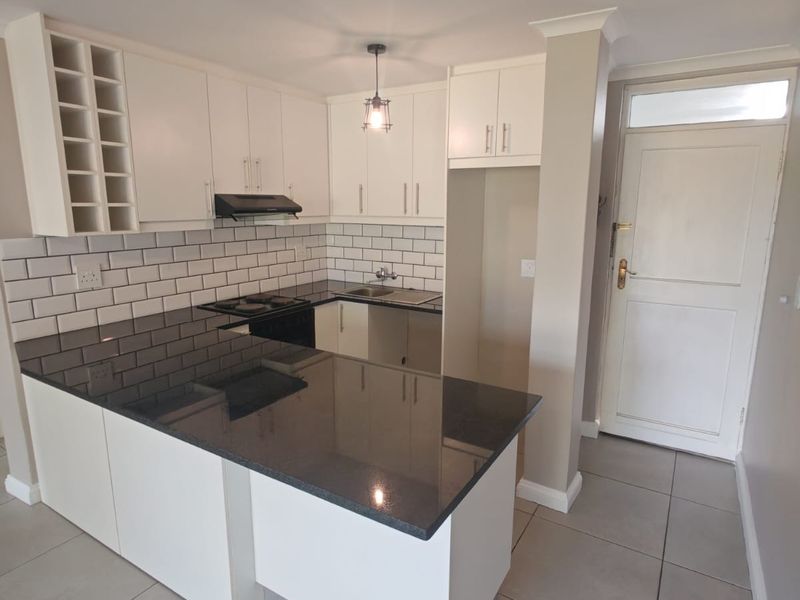Ground Floor 2-Bedroom Apartment | Available Immediately - Photo 7