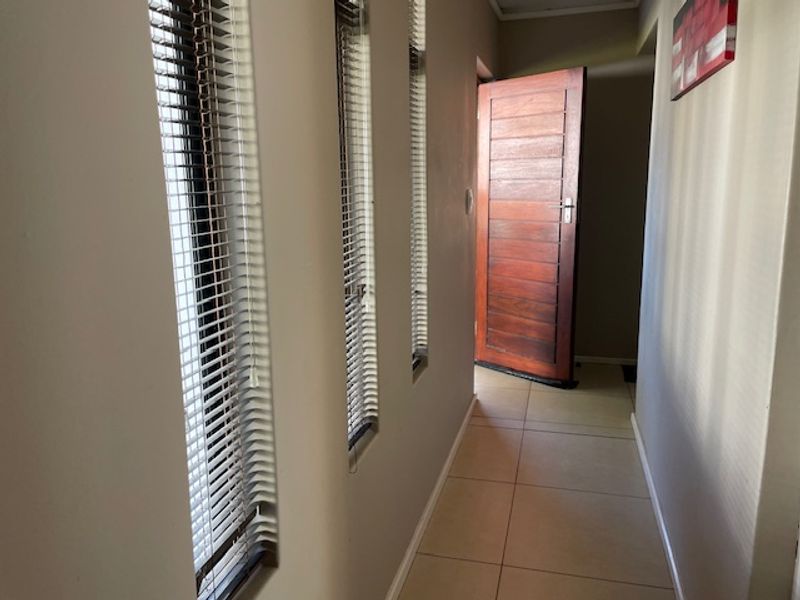 Swim, Gym, Dine & Relax – All in One Secure Complex - Photo 9