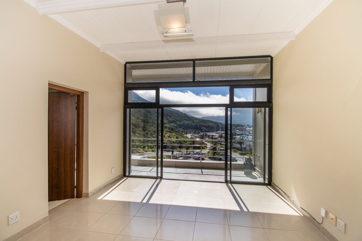 Apartment with Panoramic Views - Photo 4