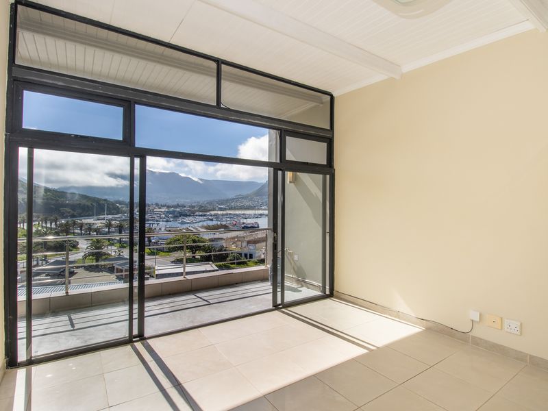 Apartment with Panoramic Views - Photo 3