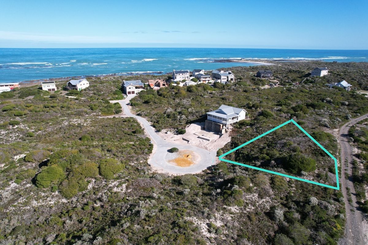 Elevated Stand Offering Lasting Value - Photo 2