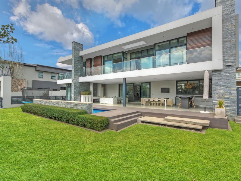 Exquisite 4-Bedroom Family Home Located in Waterfall Country Estate, Gate 6 - Photo 2