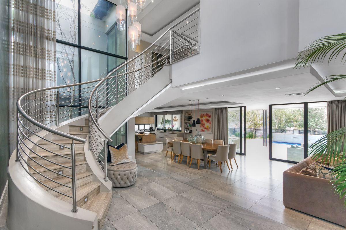 Exquisite 4-Bedroom Family Home Located in Waterfall Country Estate, Gate 6 - Photo 5