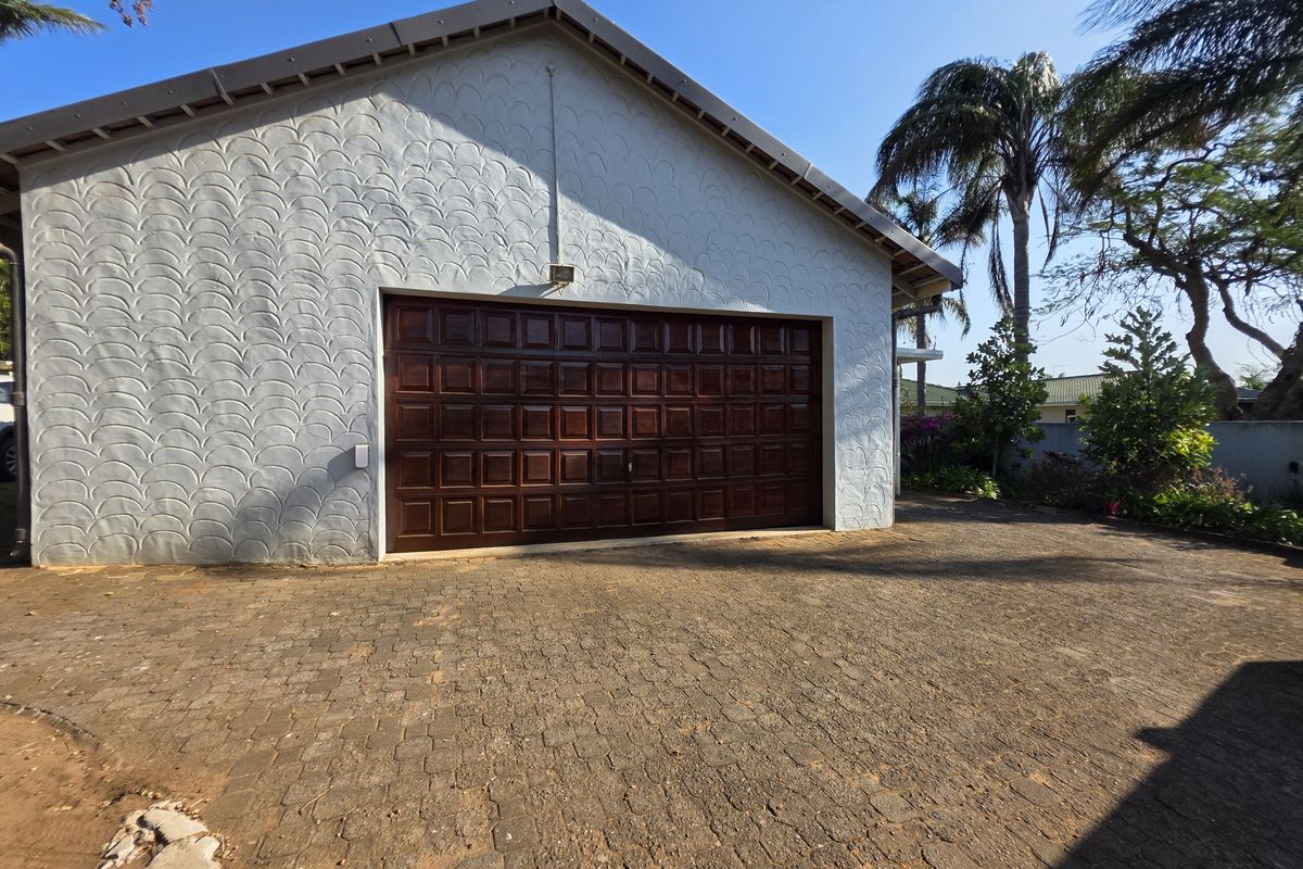 Spacious Family Home with Income-Generating Flatlet - Photo 2