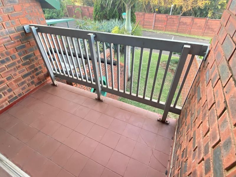 3 Bedroom Apartment for Sale - Photo 10