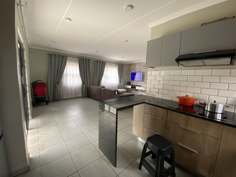 Spacious 4-Bedroom Home in Capital View Estate, Lotus Gardens - Photo 4