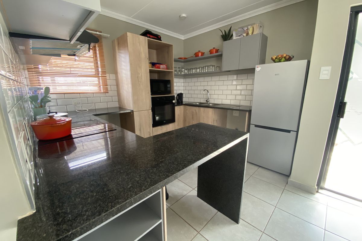 Spacious 4-Bedroom Home in Capital View Estate, Lotus Gardens - Photo 2